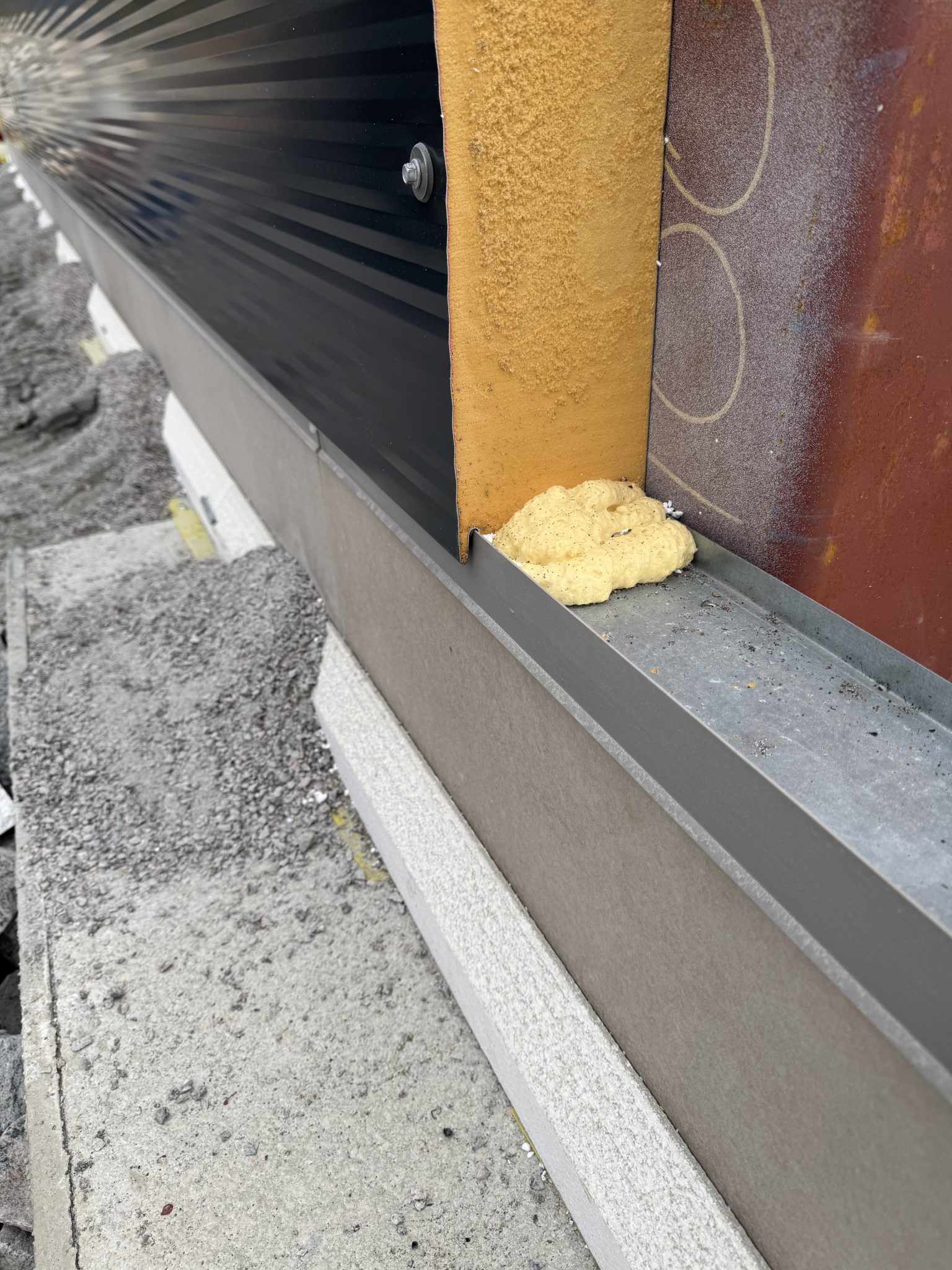 BEWI Industrielement med sandwichvegger